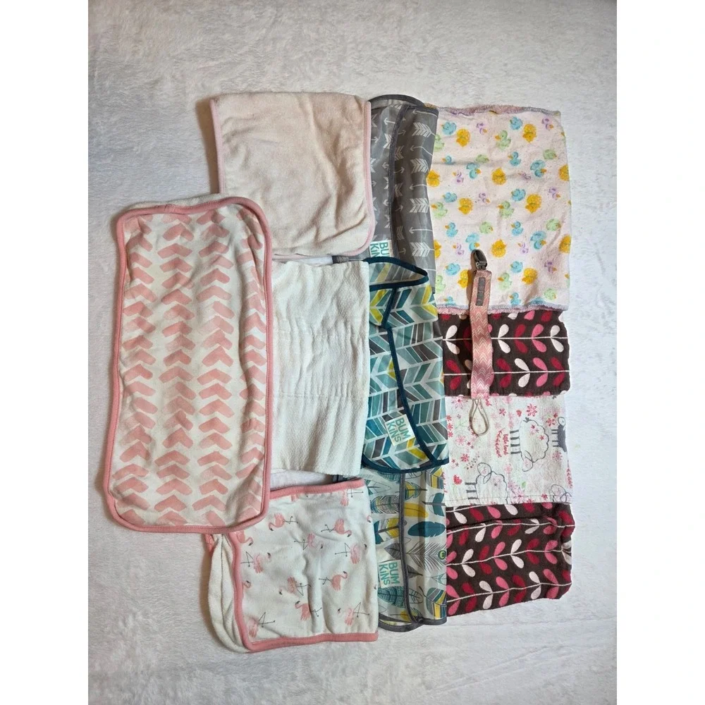 M340 Bumkins Baby Bibs Burp Cloths Pacifier Clip Lot 12pc Baby Feed Accessories